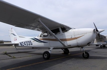 N2433S Cessna 172R