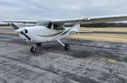 N2433S Cessna 172R